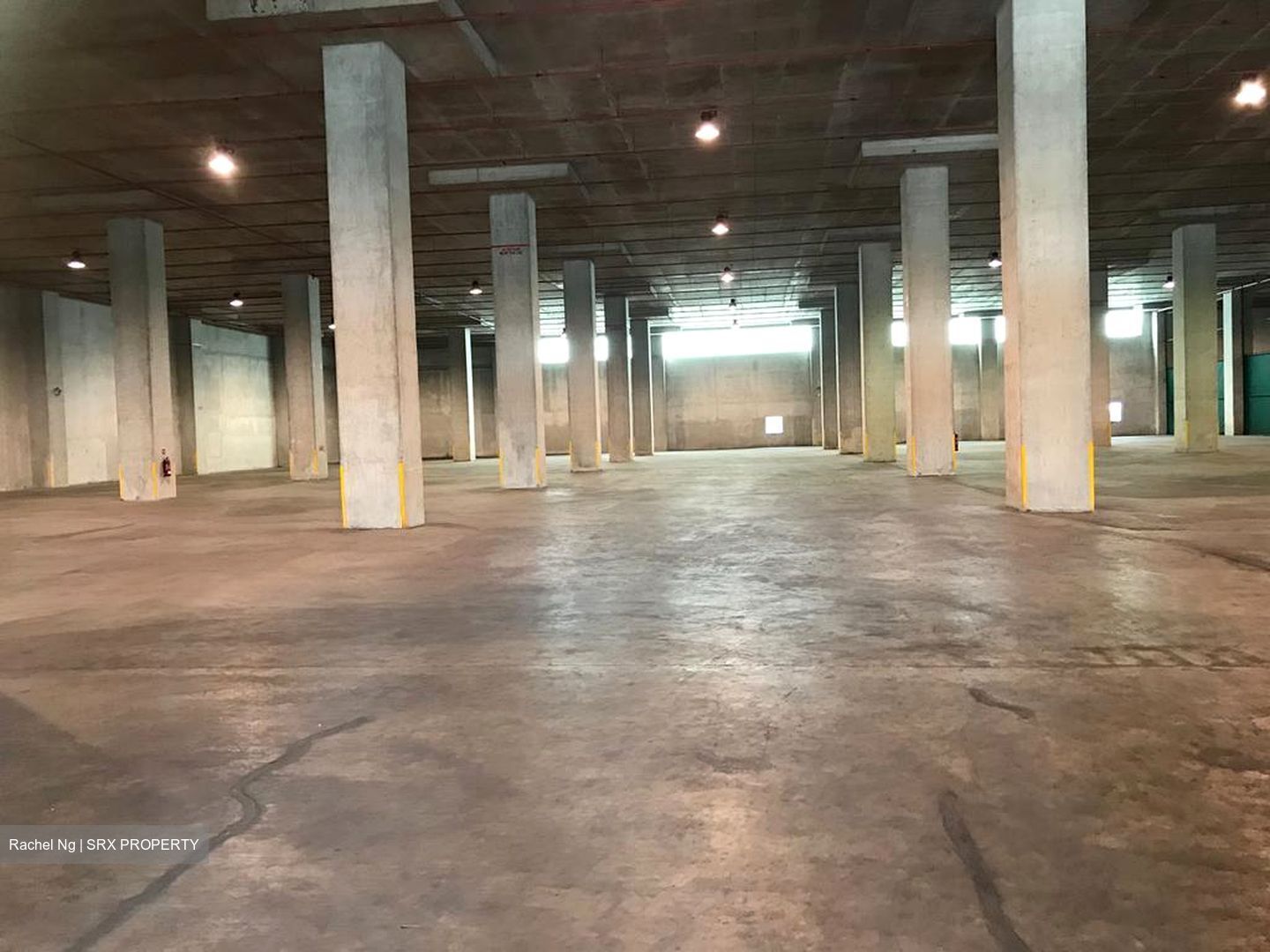 Gul Way (D22), Warehouse #572108501